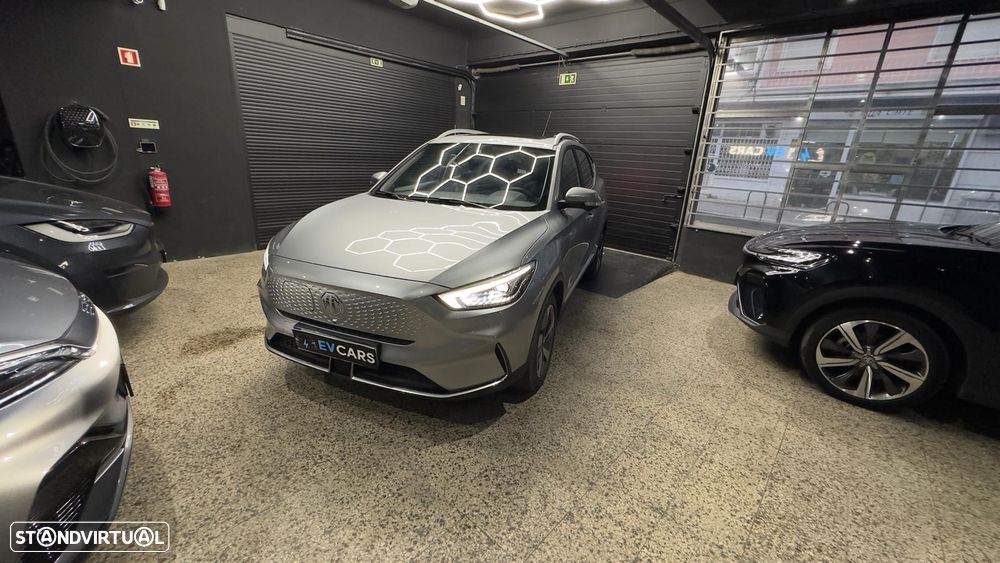 MG ZS EV 72.6 kWh Luxury - 16