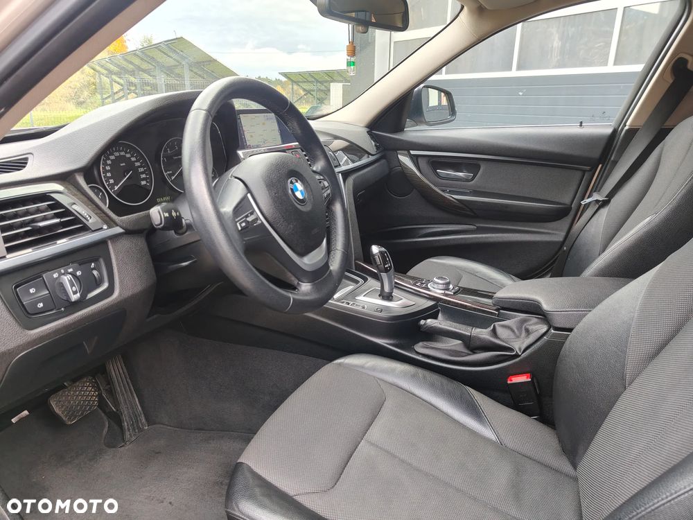 BMW Seria 3 318d Luxury Line - 12