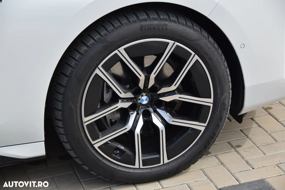BMW Seria 7 - 13
