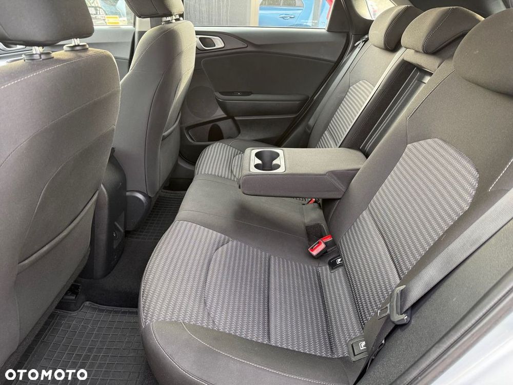 Kia Ceed 1.5 T-GDI M DCT - 26