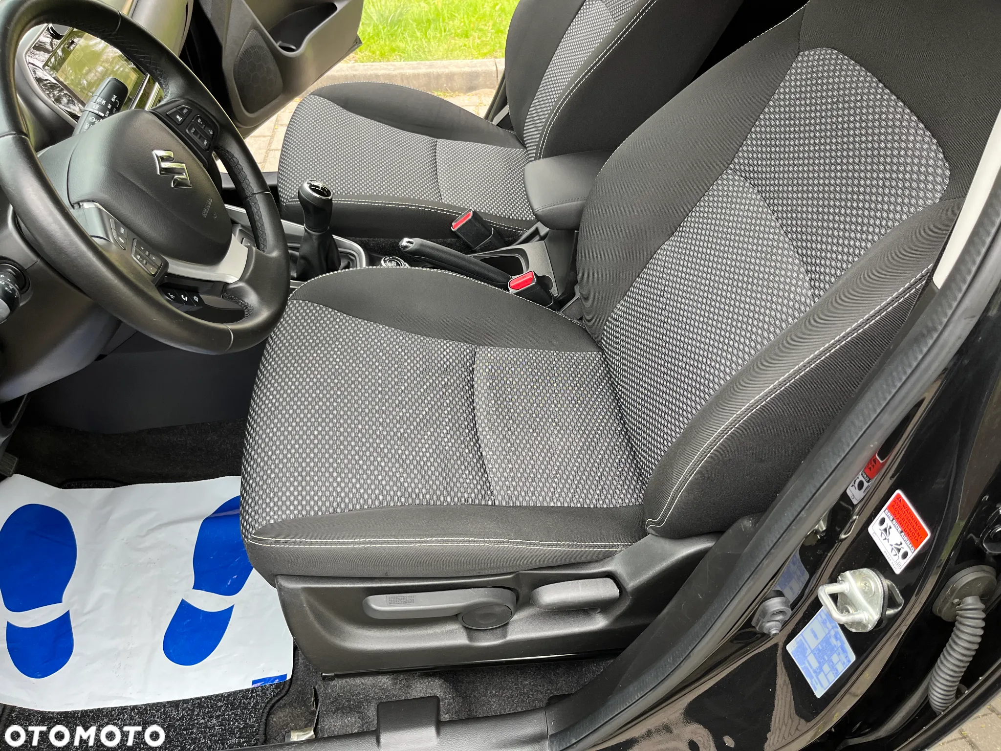 Suzuki Vitara 1.0 Boosterjet Premium 4WD - 22