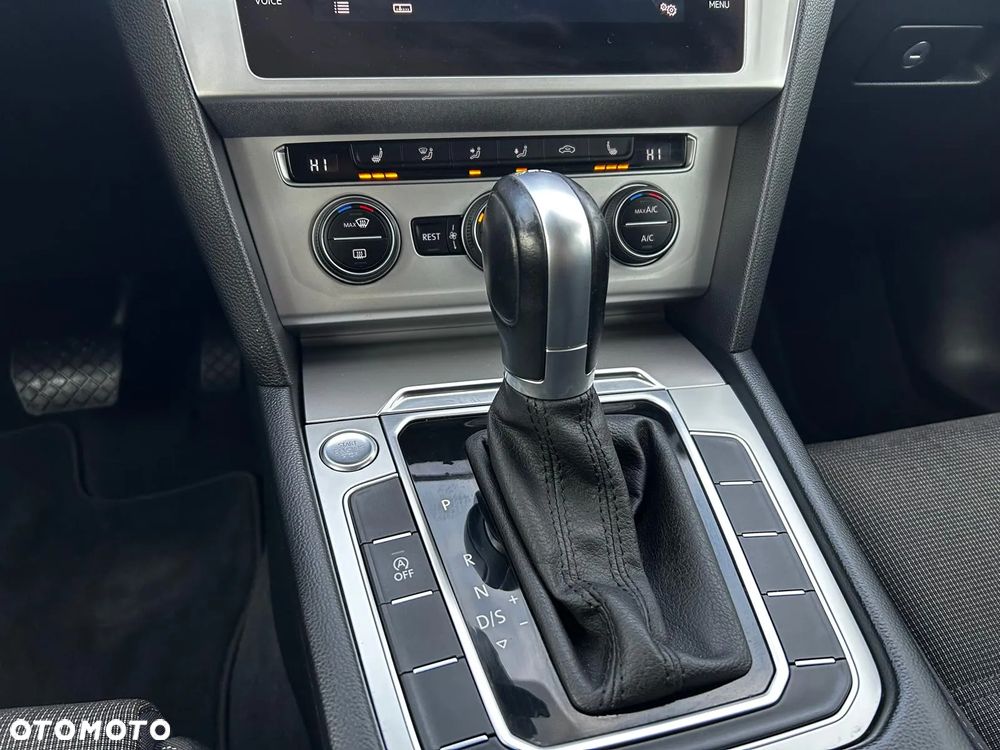 Volkswagen Passat Variant 1.5 TSI OPF DSG - 26