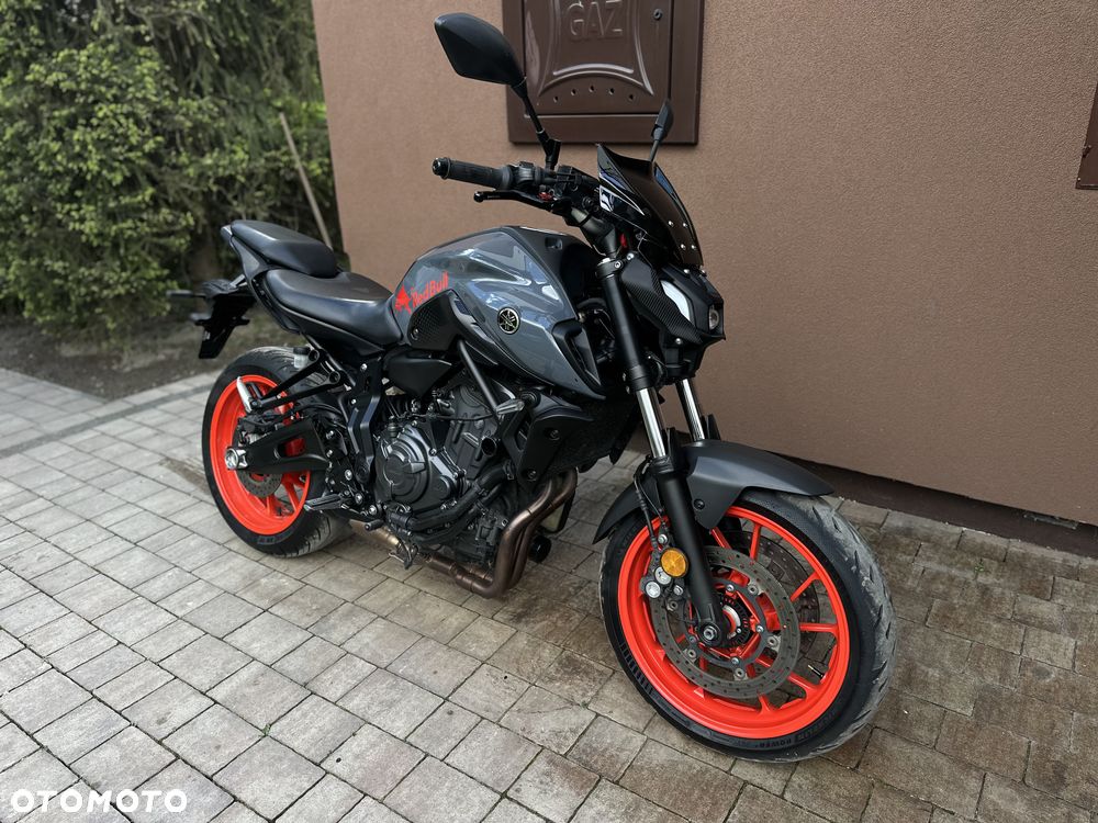 Yamaha MT - 5