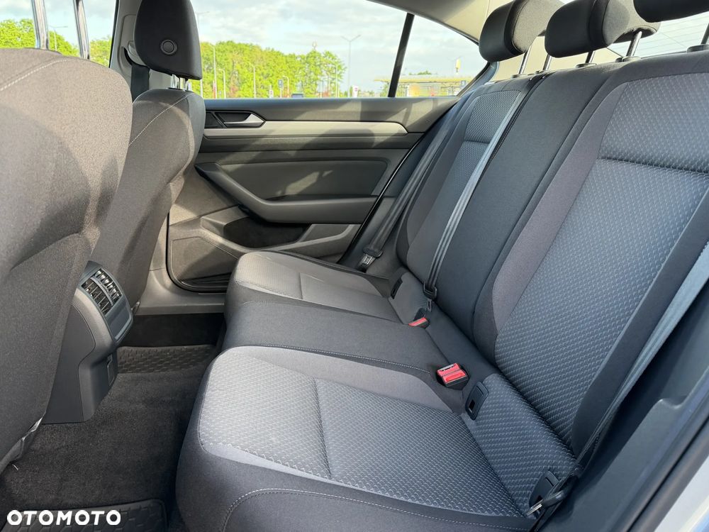 Volkswagen Passat 1.5 TSI EVO Business - 13