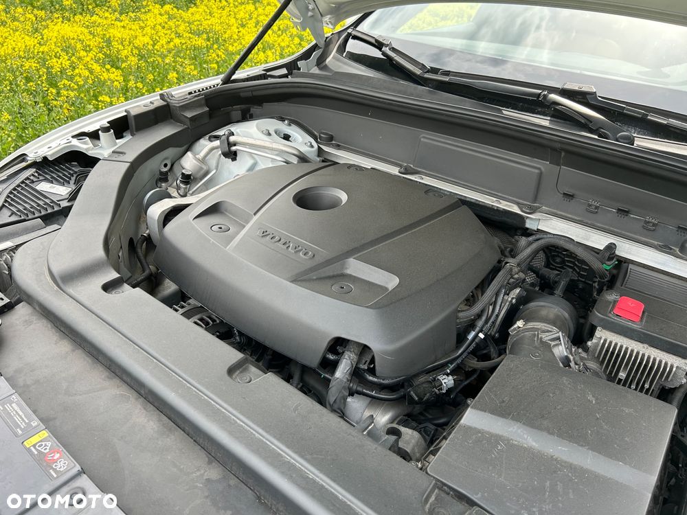 Volvo XC 60 T5 AWD Geartronic Momentum - 35