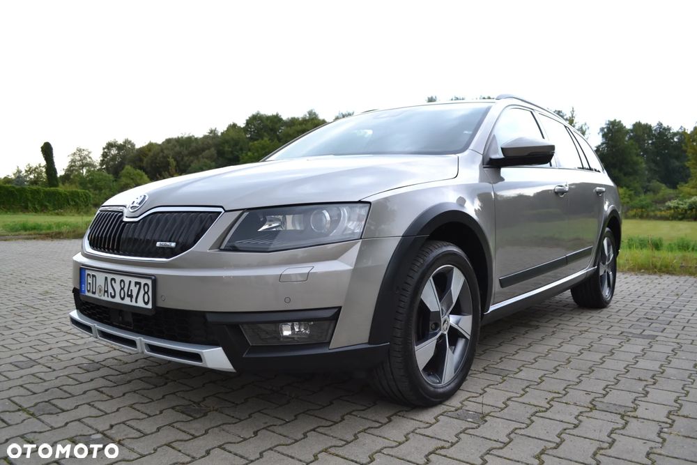Skoda Octavia 2.0 TDI 4x4 DSG Scout - 9
