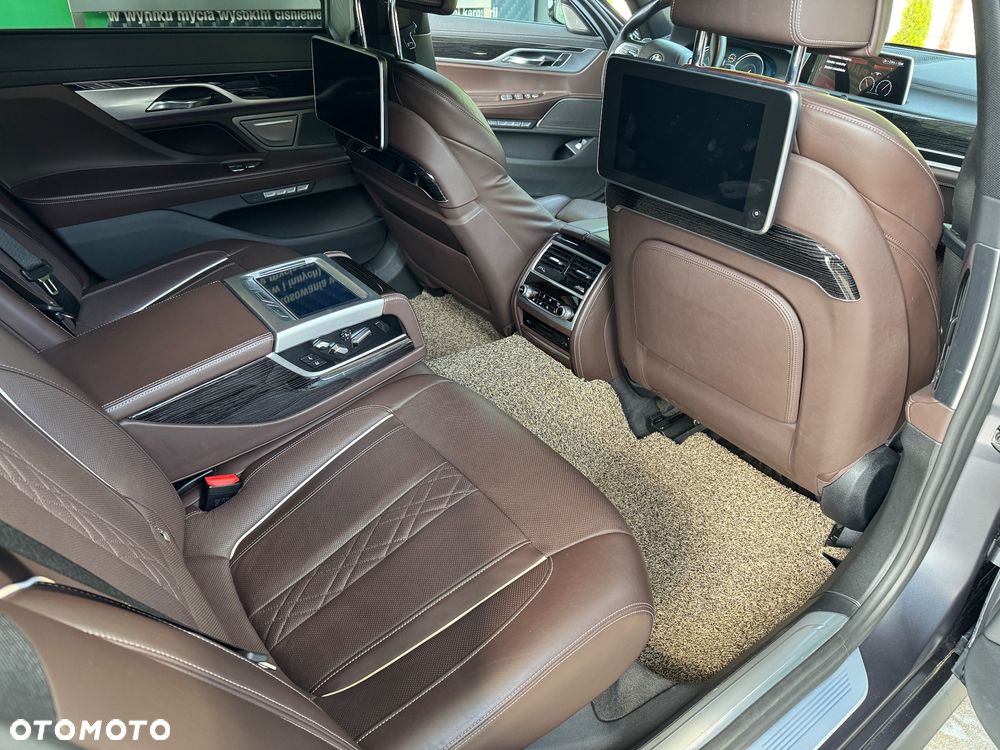 BMW Seria 7 730Ld xDrive sport - 36