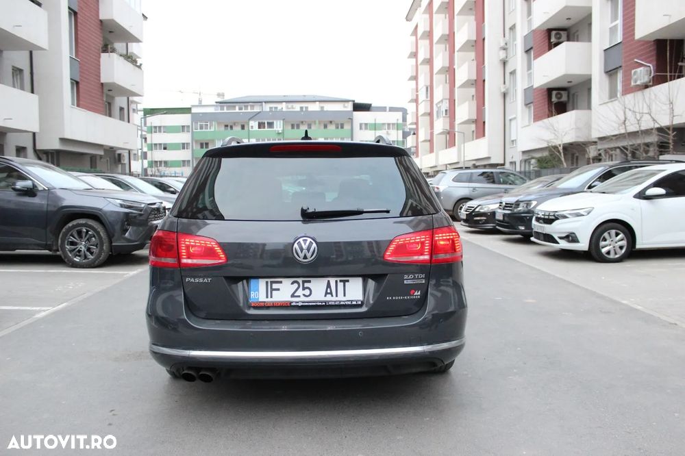 Volkswagen Passat 2.0 TDI DPF Blue TDI DSG Comfortline - 22