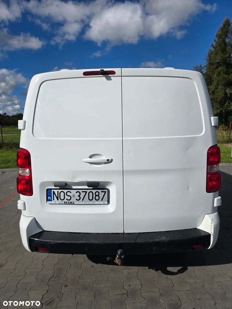 Opel Vivaro - 8