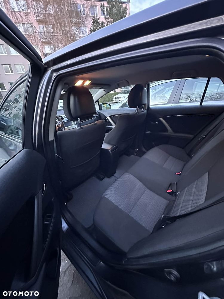 Toyota Avensis 2.0 D-4D Premium - 4