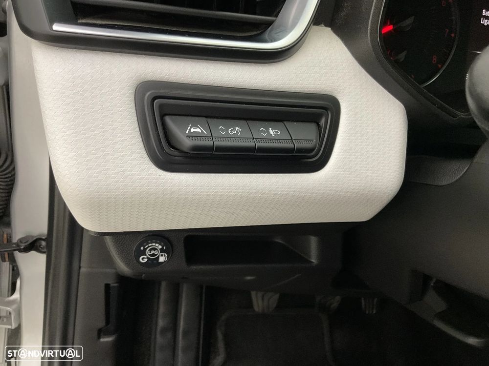 Renault Clio 1.0 TCe Evolution Bi-Fuel - 21