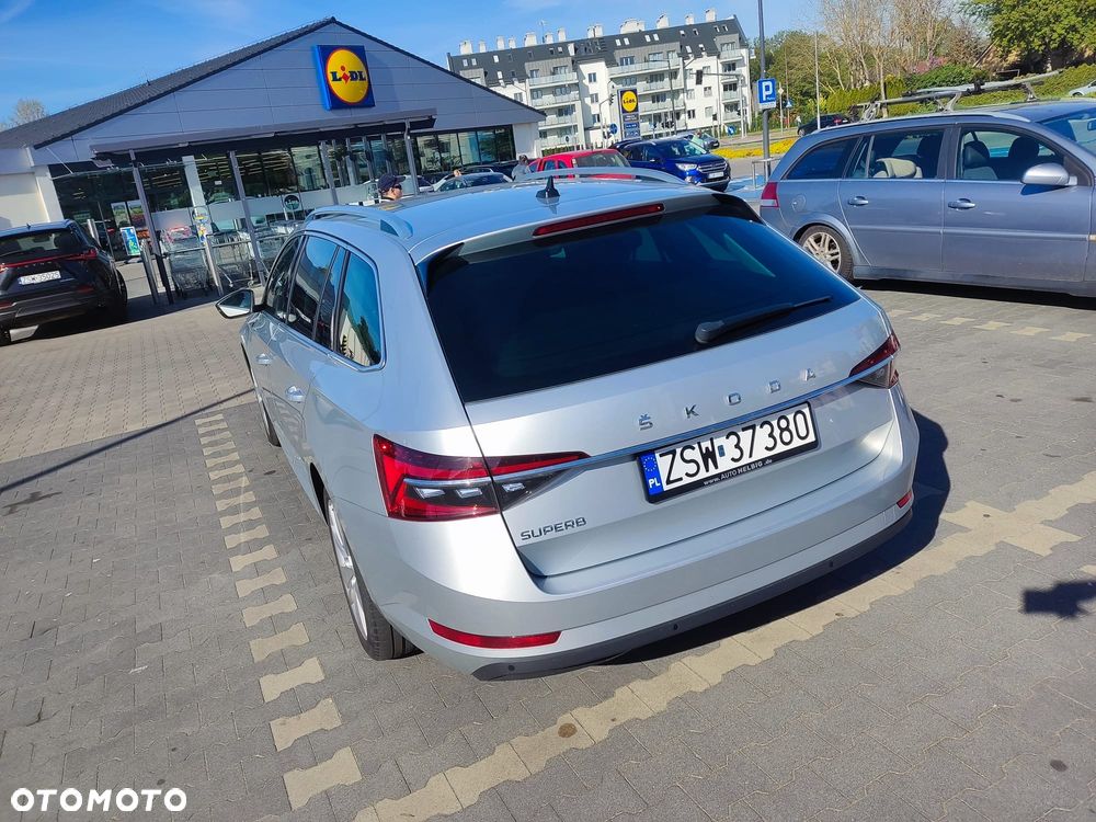 Skoda Superb 2.0 TDI SCR Style - 4