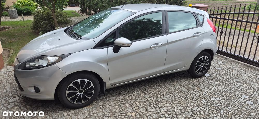 Ford Fiesta 1.25 Trend - 2