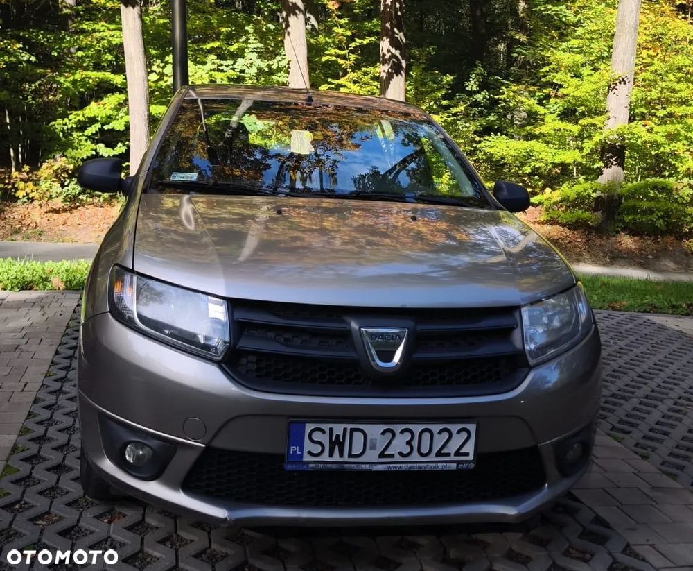 Dacia Sandero 2015 photo 2
