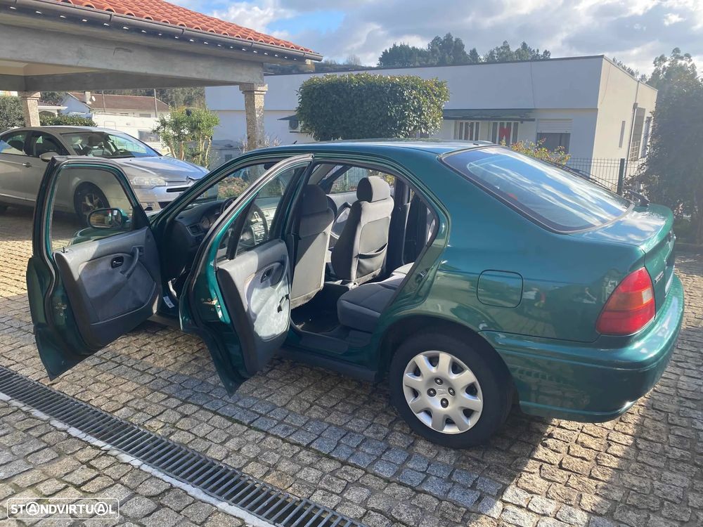 Honda Civic 1.4i - 6