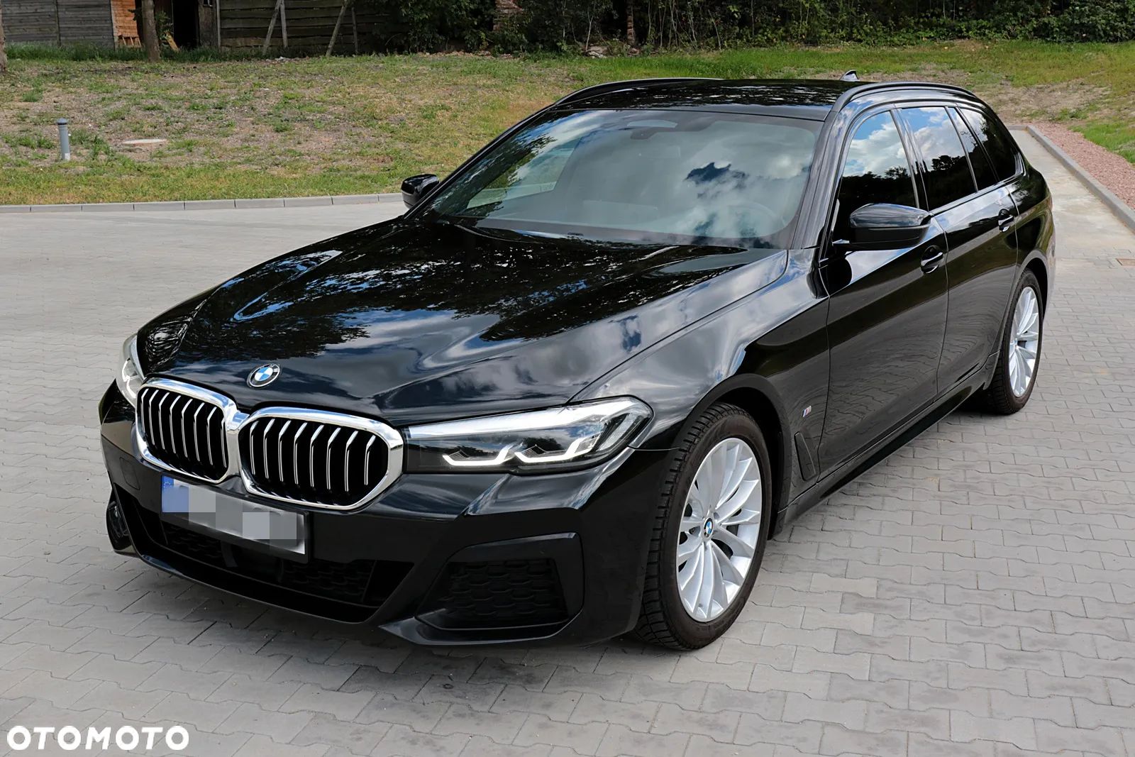 BMW Seria 5 520d Touring M Sport Edition - 1
