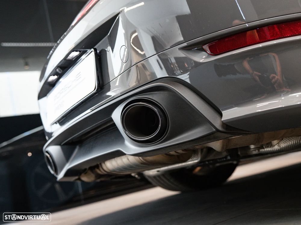 Porsche 911 (992) Carrera S - 19