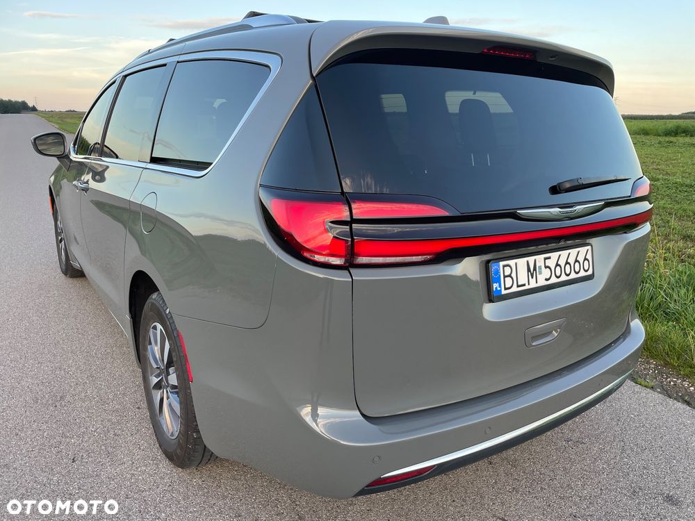 Chrysler Pacifica - 6