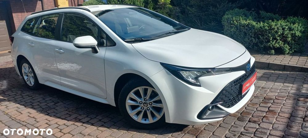 Toyota Corolla 1.8 Hybrid Comfort - 32