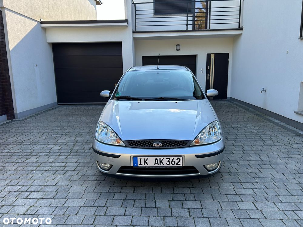 Ford Focus 1.6 Ghia - 14