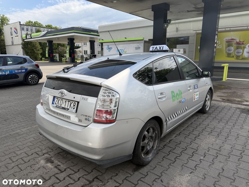 Toyota Prius - 6