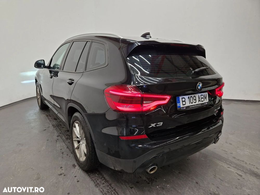 BMW X3 xDrive20i AT - 3