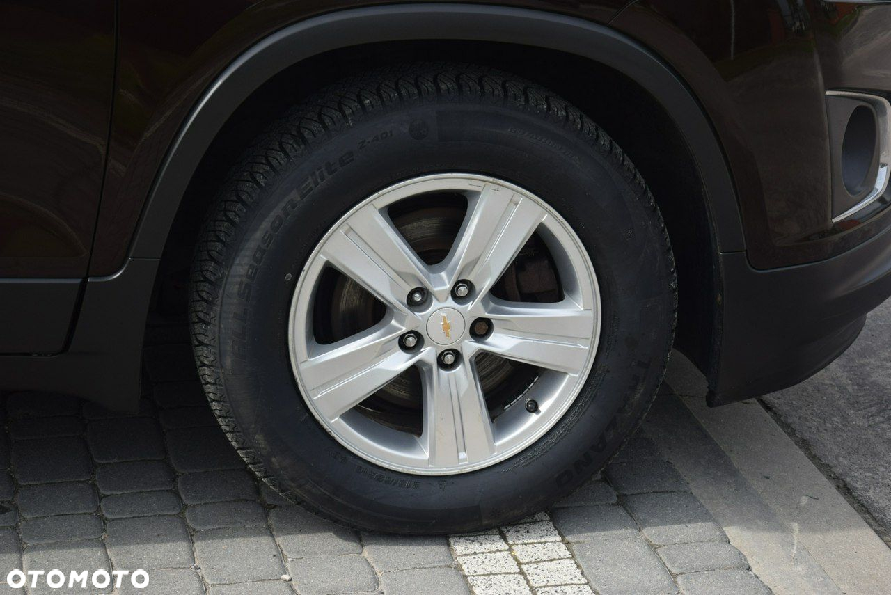 Chevrolet Trax 1.4 T LS - 29