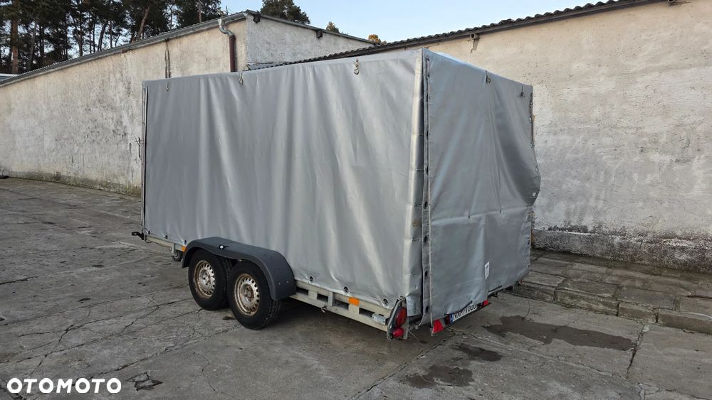 Niewiadów A3000 - 3