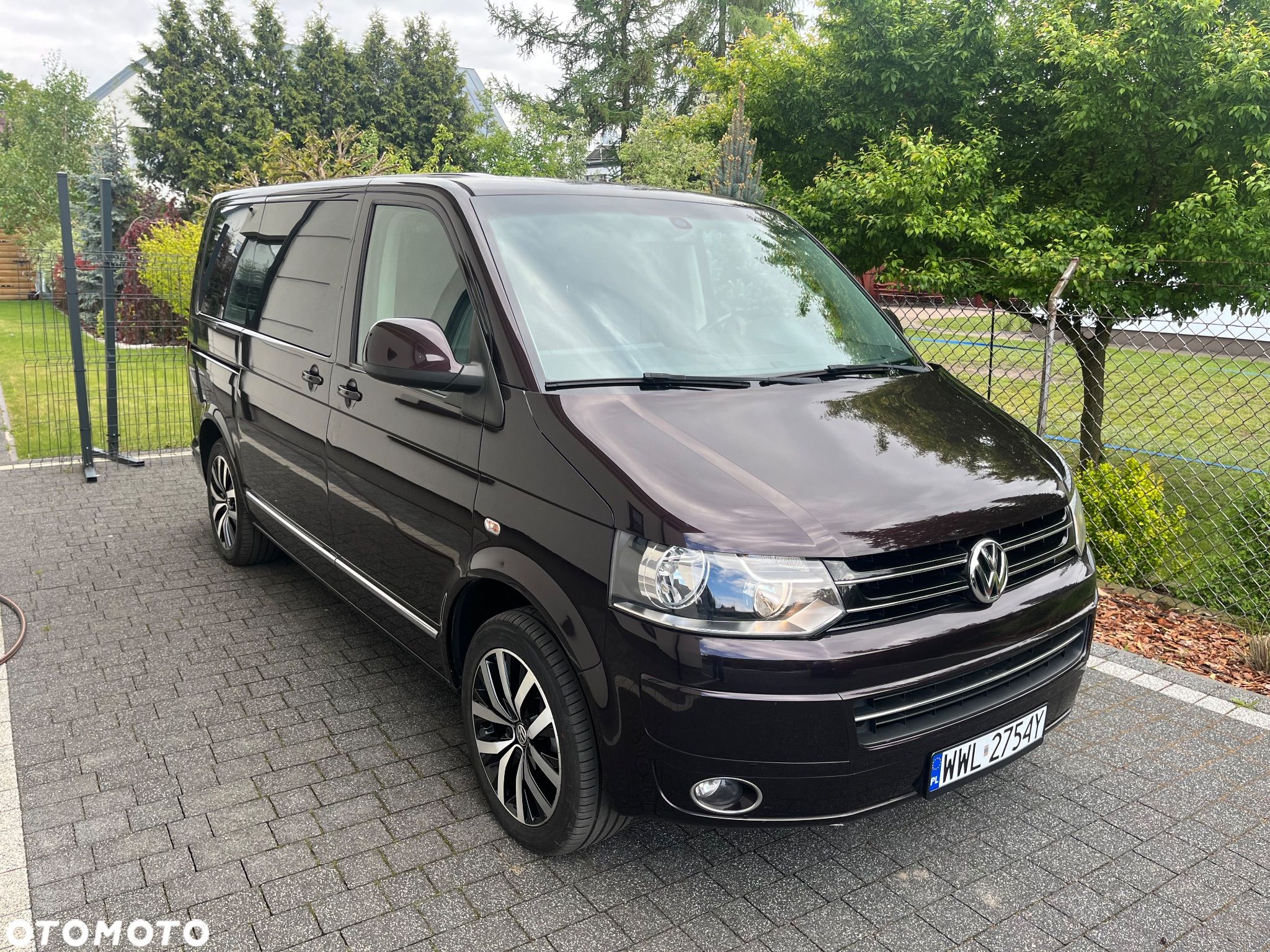 Volkswagen Multivan - 1