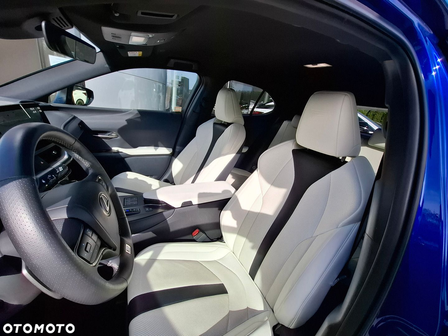 Lexus UX - 11