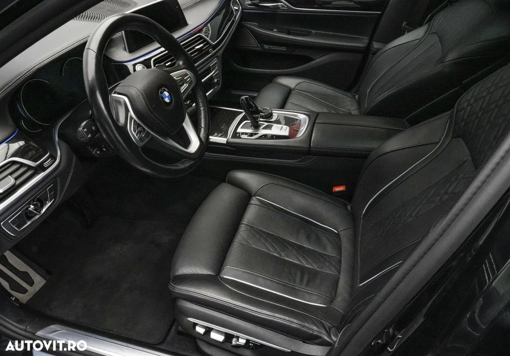 BMW Seria 7 750i xDrive - 12