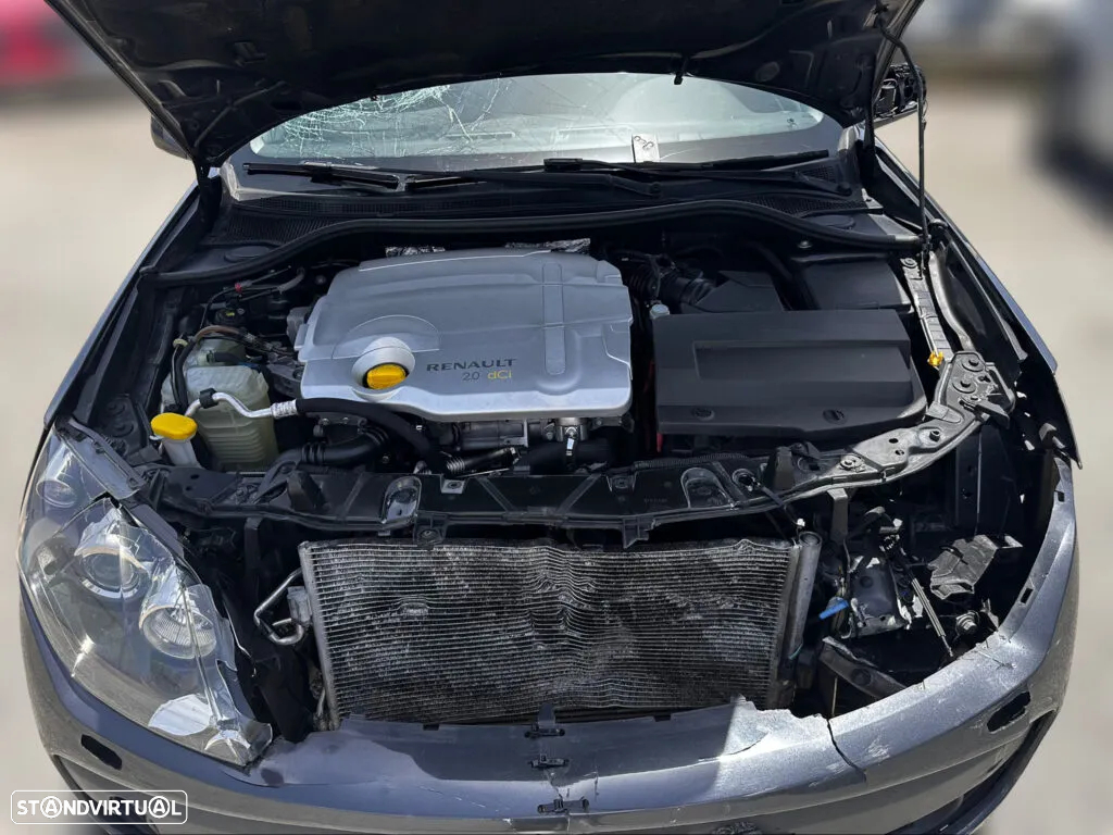 Renault Laguna Grandtour 2.0 DCI de 2010 para peças - 8