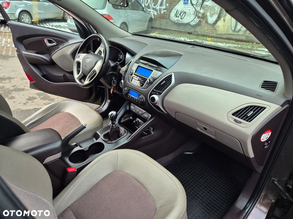 Hyundai ix35 2.0 CRDi 4WD Premium - 10