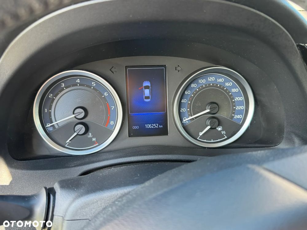 Toyota Corolla - 5