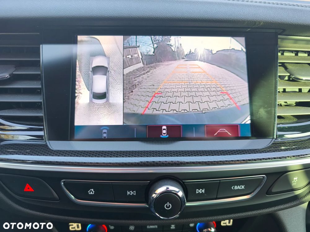 Opel Insignia 2.0 BiTurbo D 4x4 Automatik Exclusive - 9