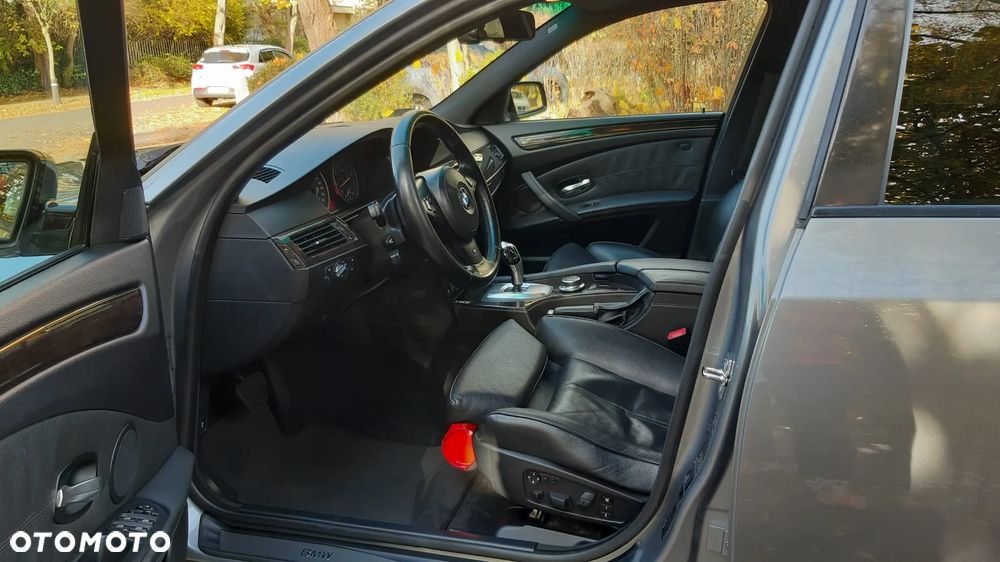 BMW Seria 5 - 16