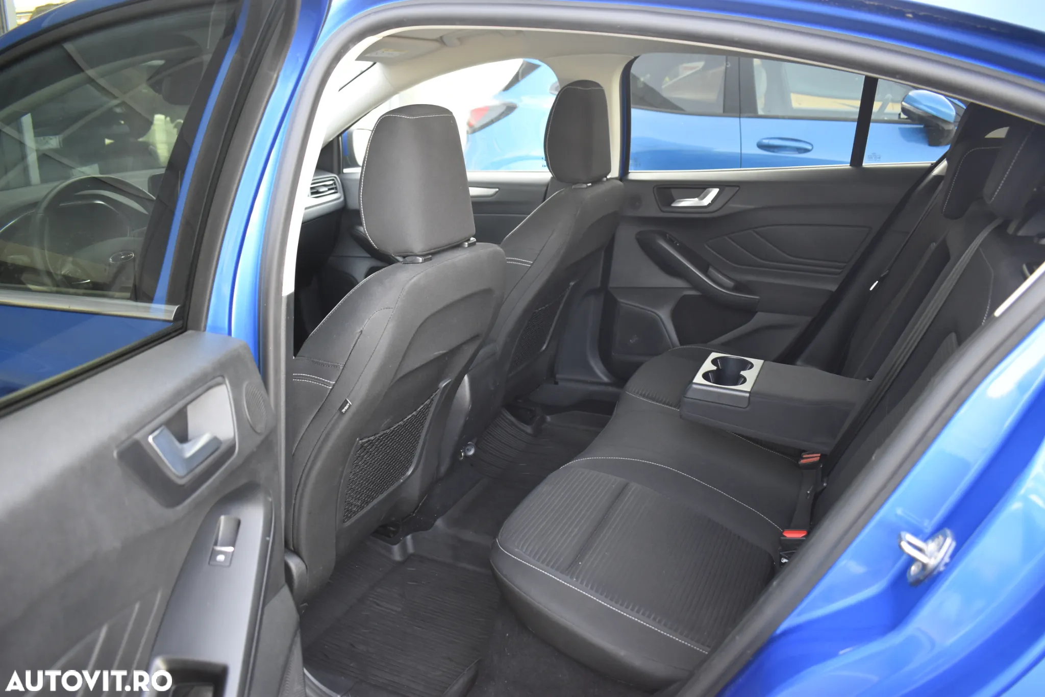 Ford Focus 1.0 EcoBoost MHEV Titanium - 36