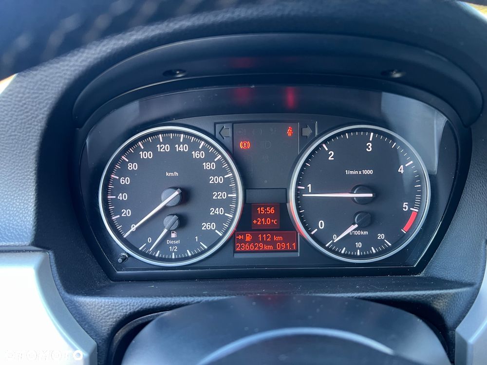 BMW Seria 3 316d - 23