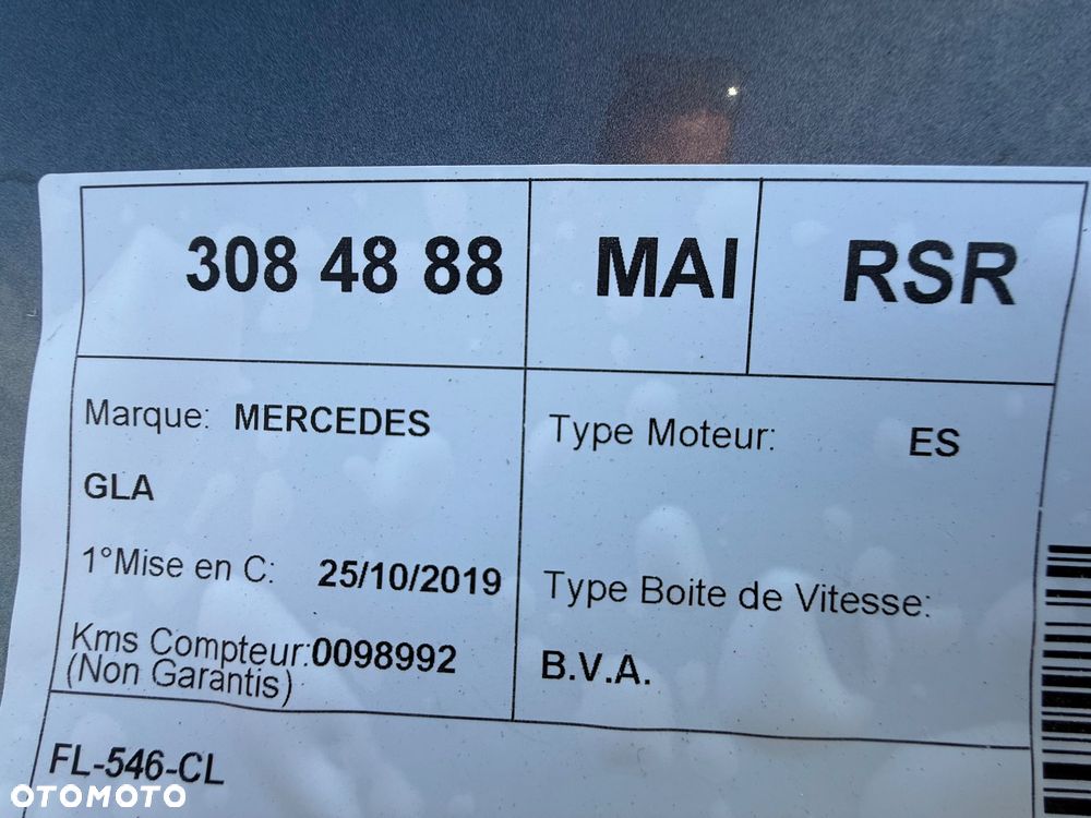 Mercedes-Benz GLA 200 7G-DCT AMG Line - 36