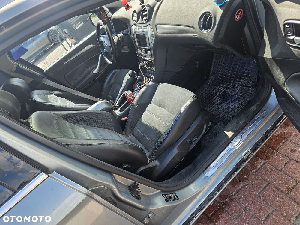Ford Mondeo - 4