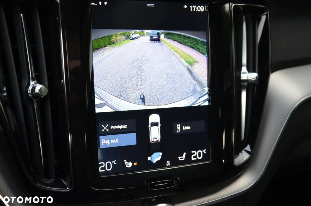 Volvo XC 60 D4 R-Design - 21