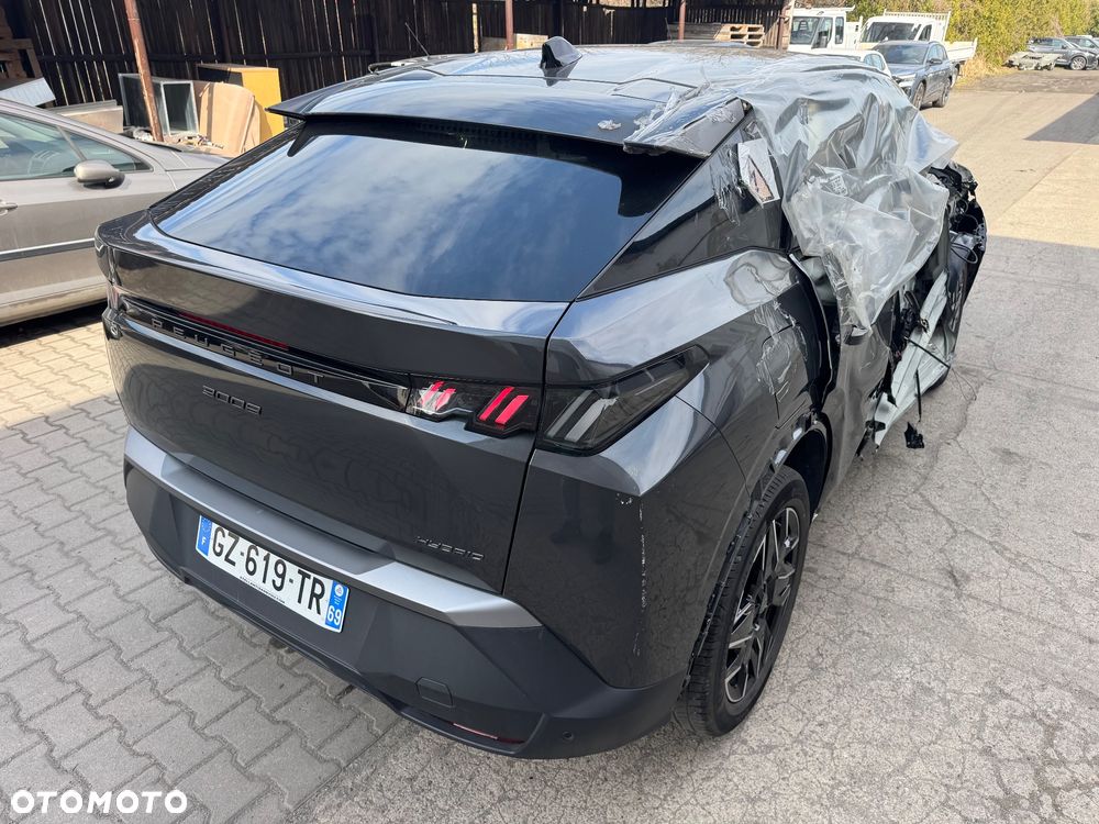 Peugeot 3008 1.2 PureTech mHEV Allure Pack S&S e-DCS6 - 26