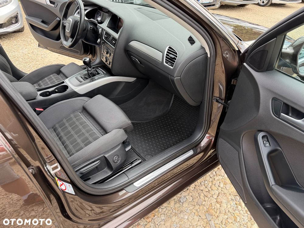 Audi A4 Avant 2.0 TDI DPF Attraction - 28