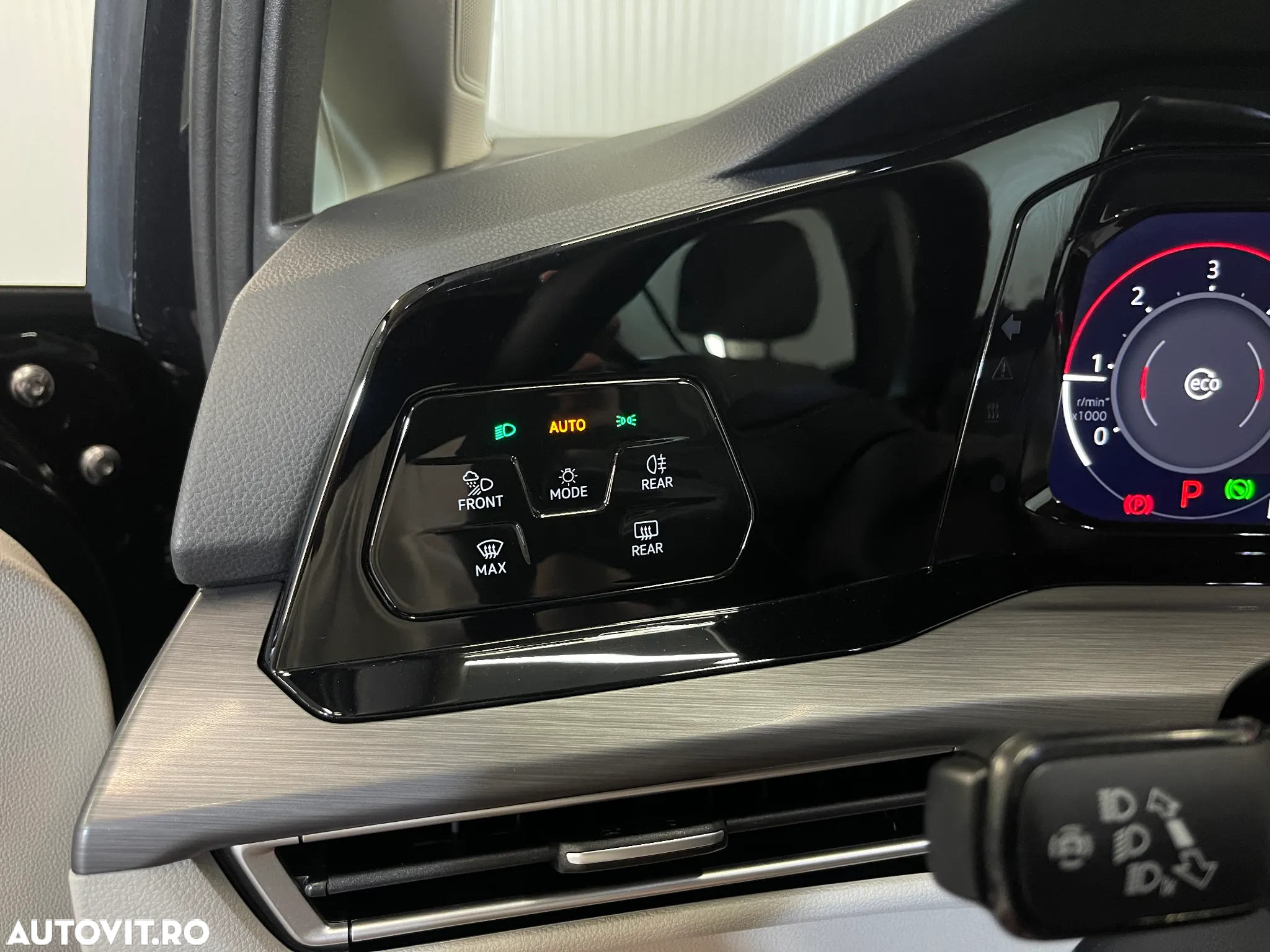 Volkswagen Golf 2.0 TDI DSG Style - 21