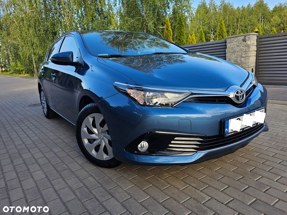 Toyota Auris 1.6 Premium - 2