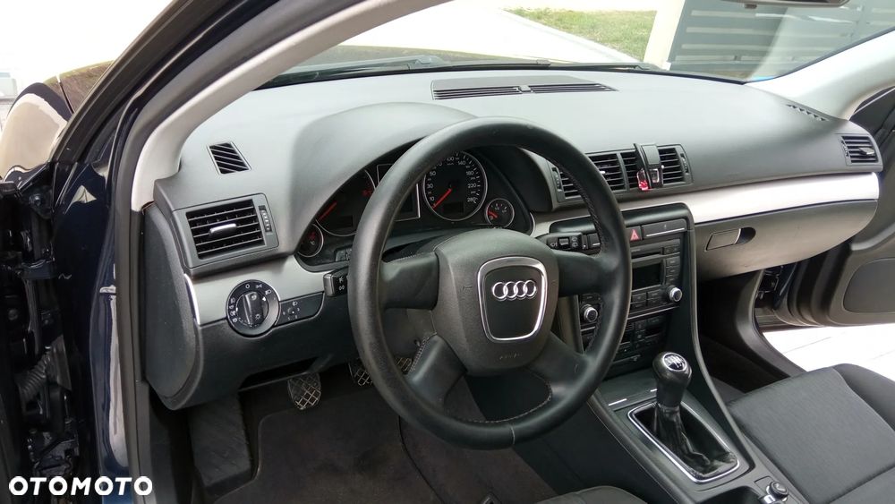 Audi A4 Avant 2.0 TDI DPF - 19