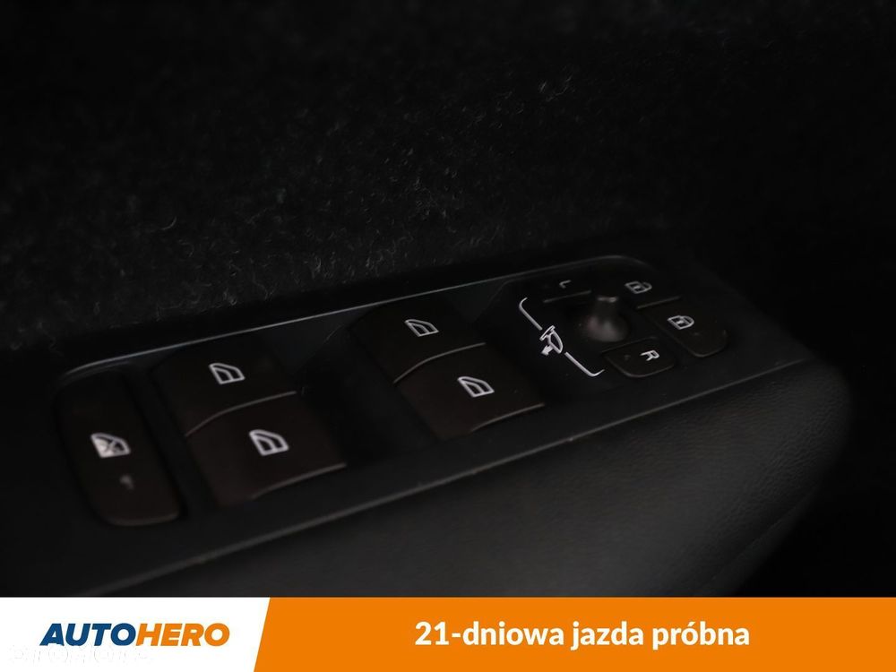 Volvo XC 40 T4 AWD - 33