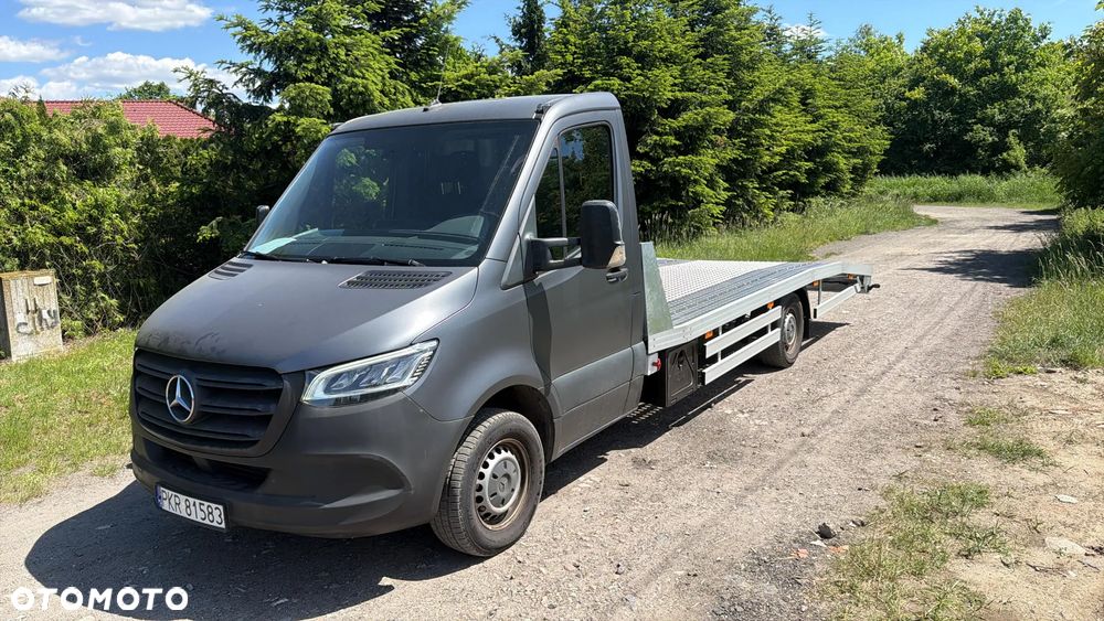Mercedes-Benz Sprinter - 11