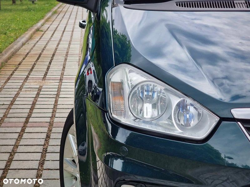 Ford Focus C-Max 2.0 Ghia - 12