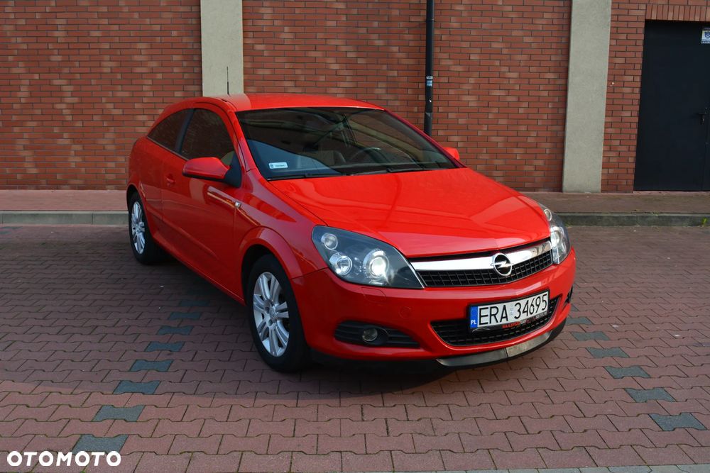 Opel Astra GTC 1.6 Turbo Edition - 3